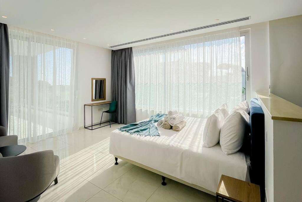 Armonia Seaview Villa ไอยานาปา ภายนอก รูปภาพ